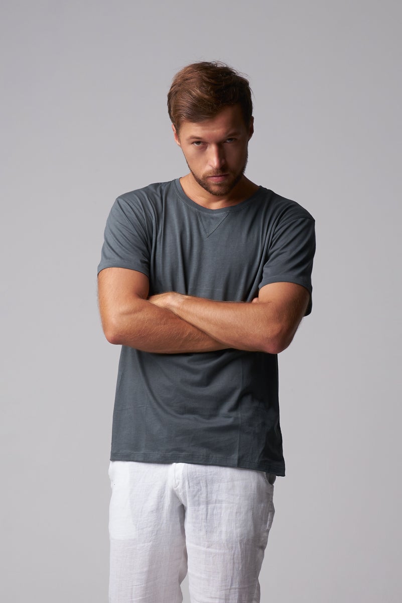 Juda T-Shirt in Charcoal