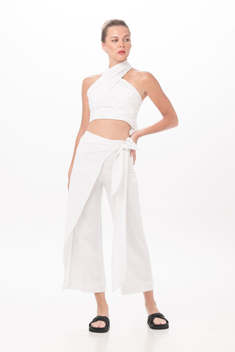 Arunia Pant in White