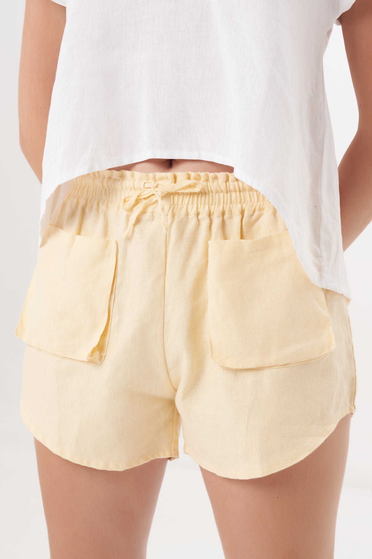 Anaya Short in Butter Cream