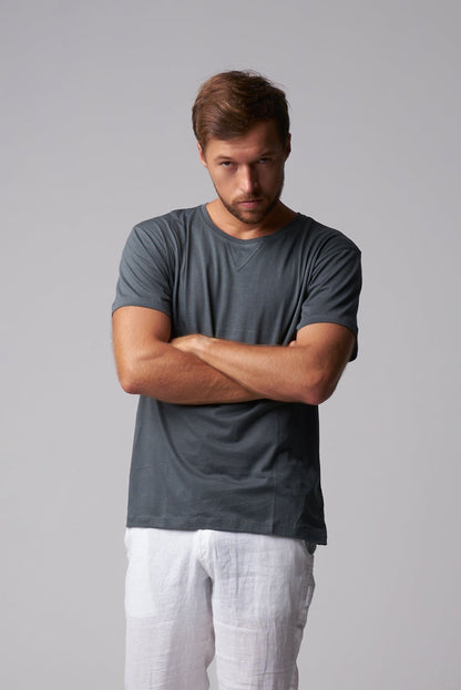Juda T-Shirt in Charcoal