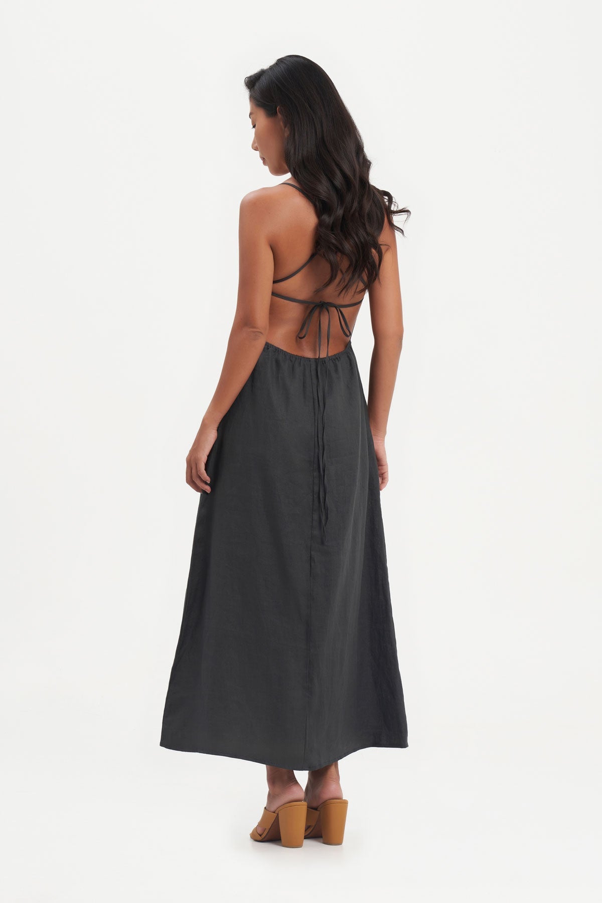 Kamaniya Dress in Charcoal