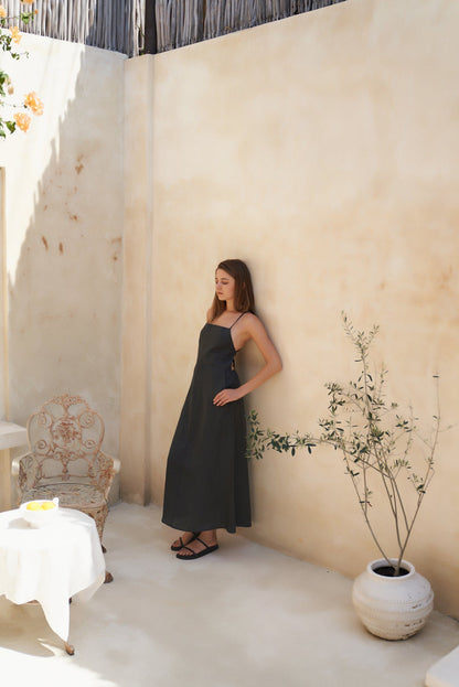 Kamaniya Dress in Charcoal