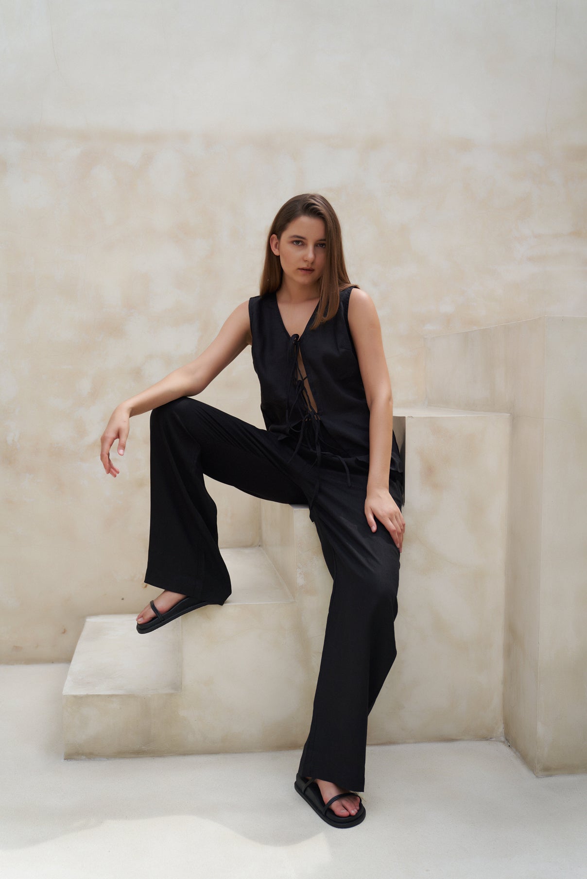 Kanima Pant in Black