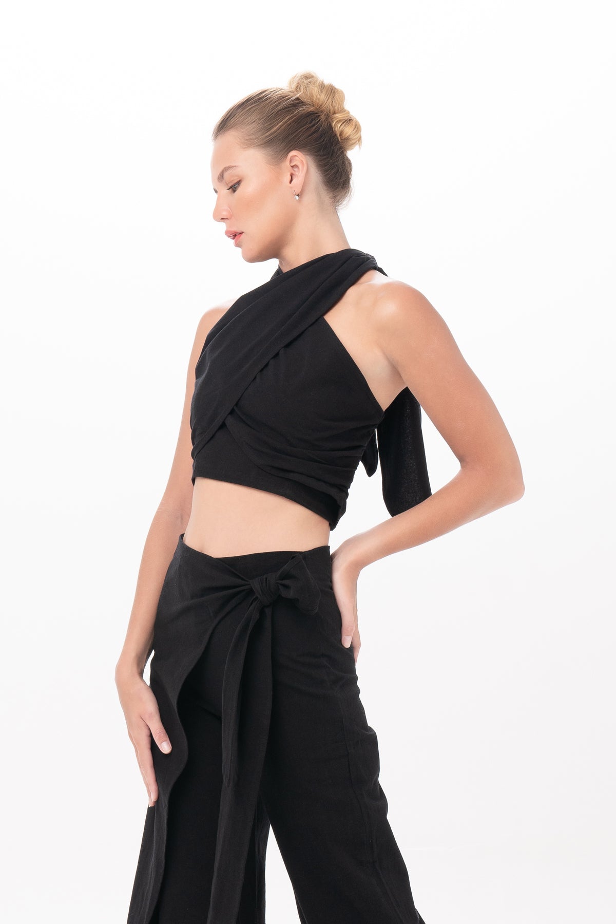 Sevaya Top in Black